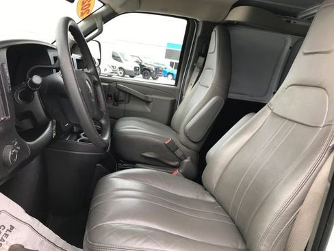 Certified 2024 Chevrolet Express 2500 Work Van w/ Driver Convenience Package image 12