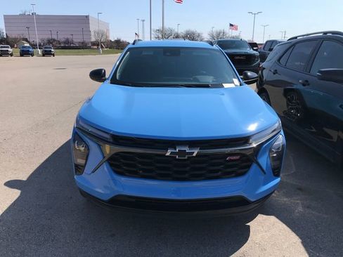 Used 2024 Chevrolet Trax RS w/ Driver Confidence Package image 9