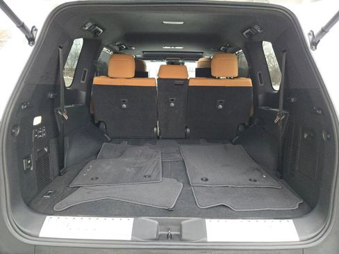 Used 2023 Lexus LX 600 4WD w/ Accessory Package (Z1) image 19