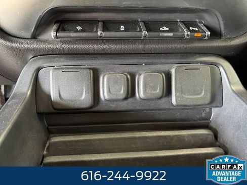 Used 2015 Chevrolet Silverado 2500 LT w/ LT Convenience Package AWD/4WD image 16