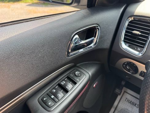Used 2017 Dodge Durango R/T w/ Blacktop Package AWD/4WD image 26