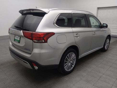 Used 2022 Mitsubishi Outlander LE image 9