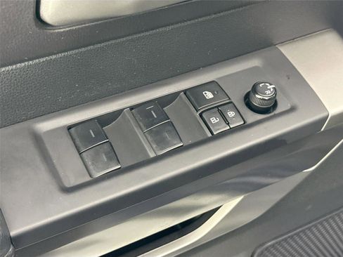 Used 2022 Toyota Tundra SR5 w/ SR5 Convenience Package image 25