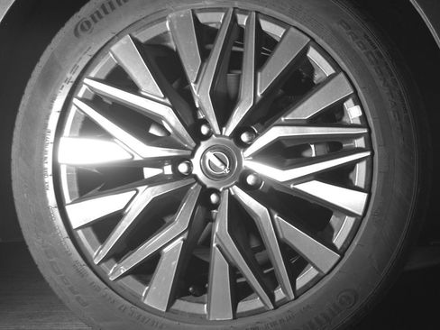 Used 2025 Nissan Altima 2.5 SV FWD image 13
