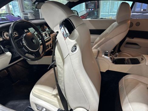 Used 2015 Rolls-Royce Wraith RWD image 53