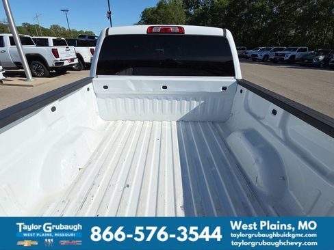 Used 2018 Chevrolet Silverado 1500 LT w/ All Star Edition AWD/4WD image 8