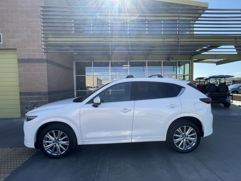 Used 2022 MAZDA CX-5 Signature image 5