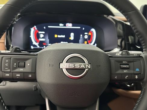 New 2026 Nissan Pathfinder Platinum AWD/4WD image 16