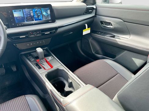 New 2026 Nissan Kicks SR image 22