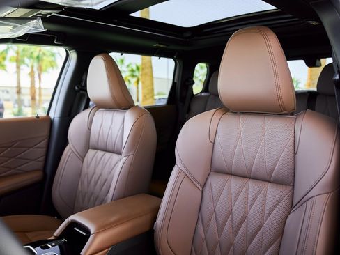 New 2026 Mitsubishi Outlander SEL image 34