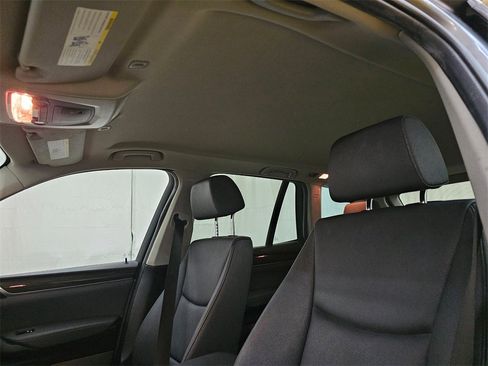 Used 2017 BMW X3 sDrive28i image 23