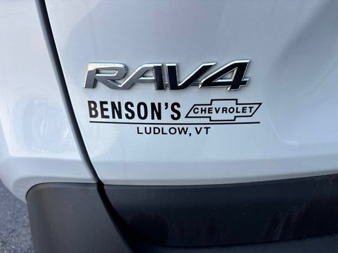 Used 2023 Toyota RAV4 XLE Premium AWD/4WD image 13