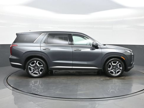 Certified 2023 Hyundai Palisade SEL w/ Winter Package AWD/4WD image 7