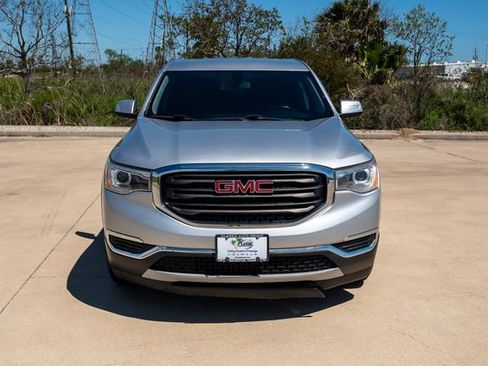 Used 2019 GMC Acadia SLE image 2