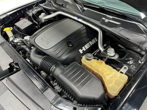 Used 2019 Dodge Challenger R/T w/ Plus Package image 30