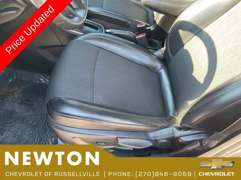 Used 2022 Chevrolet Trax LT AWD/4WD image 8