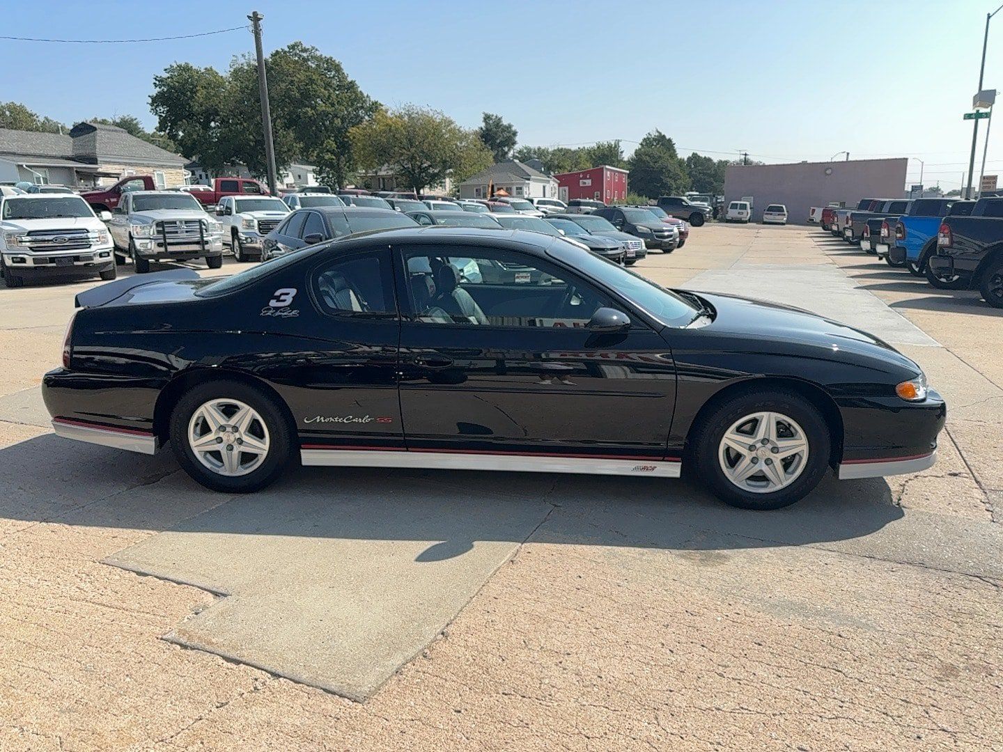 Used 2002 Chevrolet Monte Carlo SS w/ Preferred Equipment Group FWD image 4