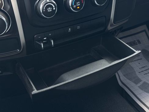 Used 2019 RAM 1500 Classic SLT image 17