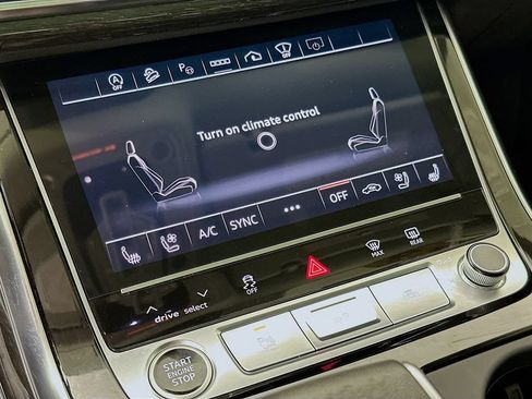 Used 2023 Audi Q8 Prestige AWD/4WD image 22