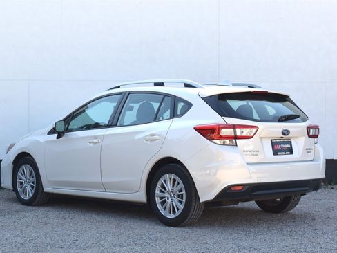Used 2017 Subaru Impreza 2.0i Premium w/ Popular Package #4A AWD/4WD image 2
