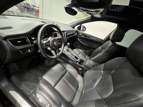 Used 2015 Porsche Macan S image 19