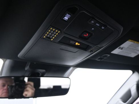 Used 2025 Toyota Tundra Limited w/ TRD Off-Road Package image 17