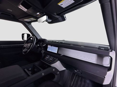 Used 2023 Land Rover Defender 110 AWD/4WD image 15