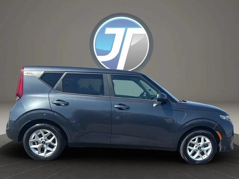 Used 2021 Kia Soul S FWD image 7