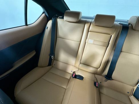 Used 2025 Lexus IS 350 F Sport RWD image 12