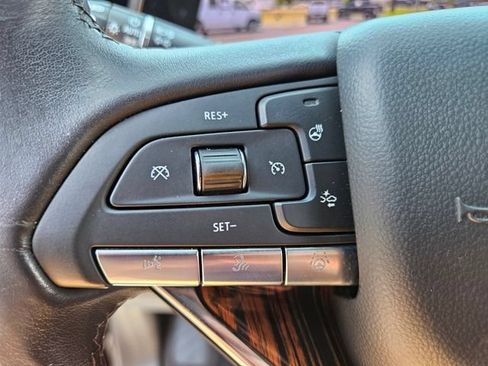 Certified 2023 Cadillac Escalade Premium Luxury RWD image 27