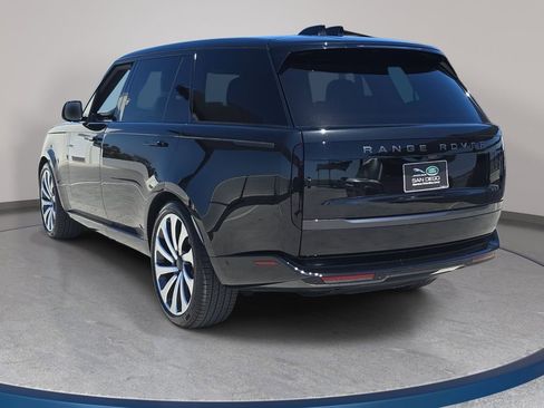 New 2026 Land Rover Range Rover Long Wheelbase SE AWD/4WD image 7