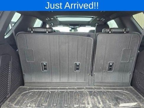 Used 2023 GMC Yukon Denali image 16