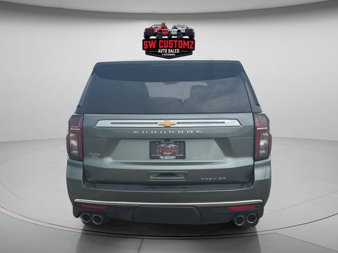 Used 2023 Chevrolet Suburban Premier RWD image 6