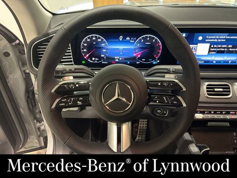 New 2026 Mercedes-Benz GLS 450 4MATIC image 9