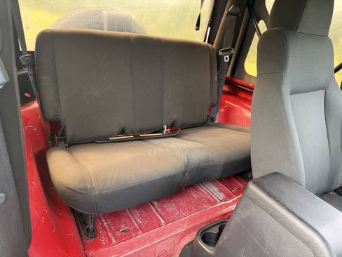 Used 2006 Jeep Wrangler X AWD/4WD image 19