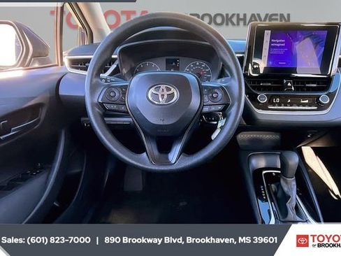 Used 2024 Toyota Corolla LE image 5