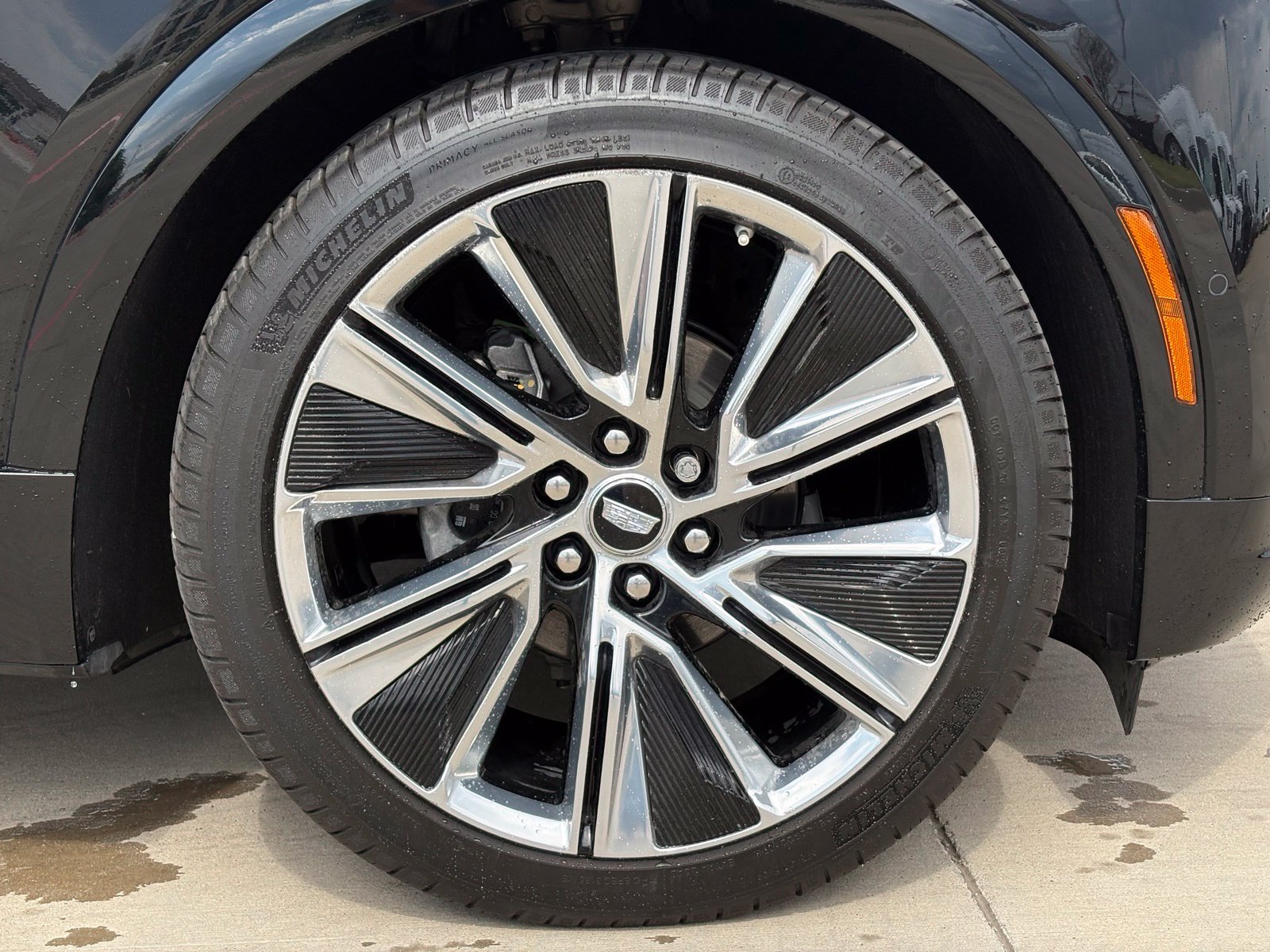 Certified 2026 Cadillac Lyriq Signature Luxury w/ Nappa Leather Package AWD/4WD image 9