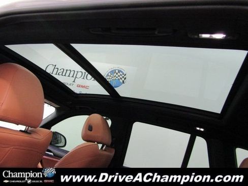 Used 2022 BMW X3 xDrive30i w/ M Sport Package 2 image 19