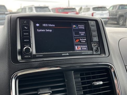 Used 2018 Dodge Grand Caravan SXT image 54