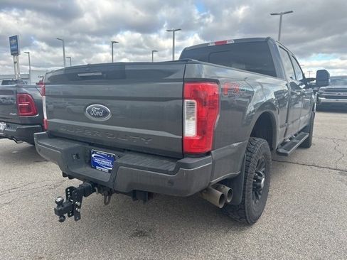 Used 2019 Ford F350 Lariat image 6