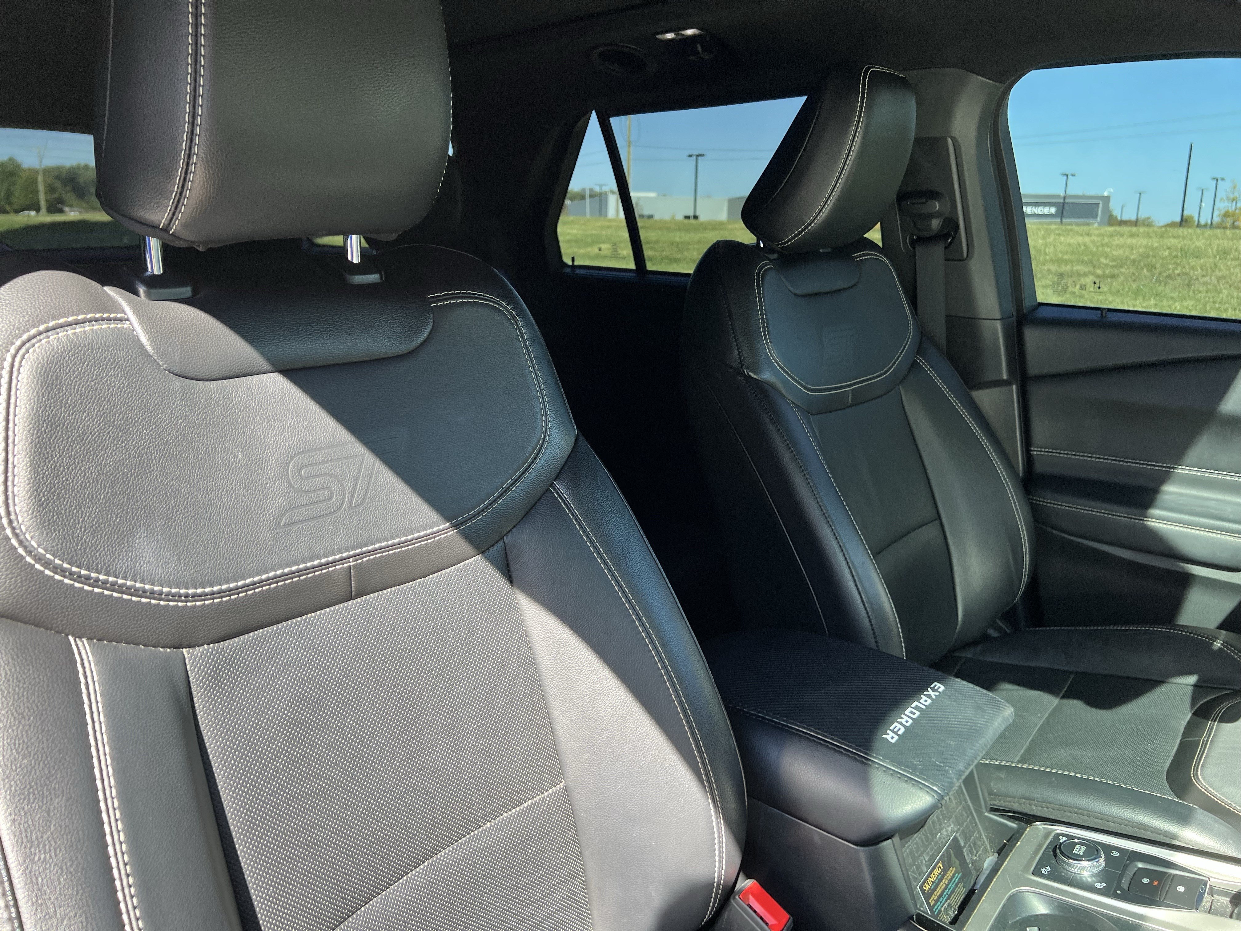 Used 2022 Ford Explorer ST w/ Equipment Group 401A AWD/4WD image 35