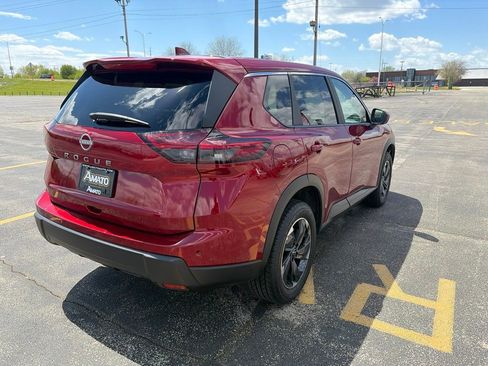 Used 2025 Nissan Rogue SV FWD image 6