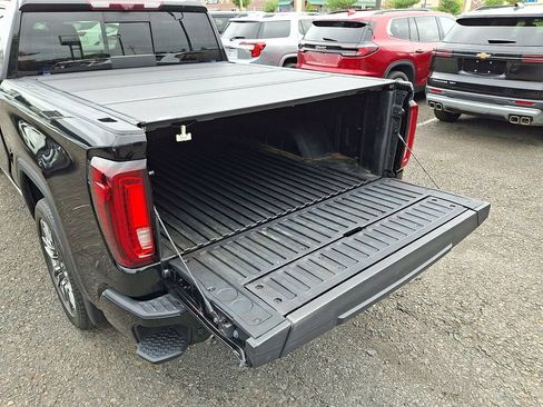 Certified 2023 GMC Sierra 1500 Denali Ultimate AWD/4WD image 31
