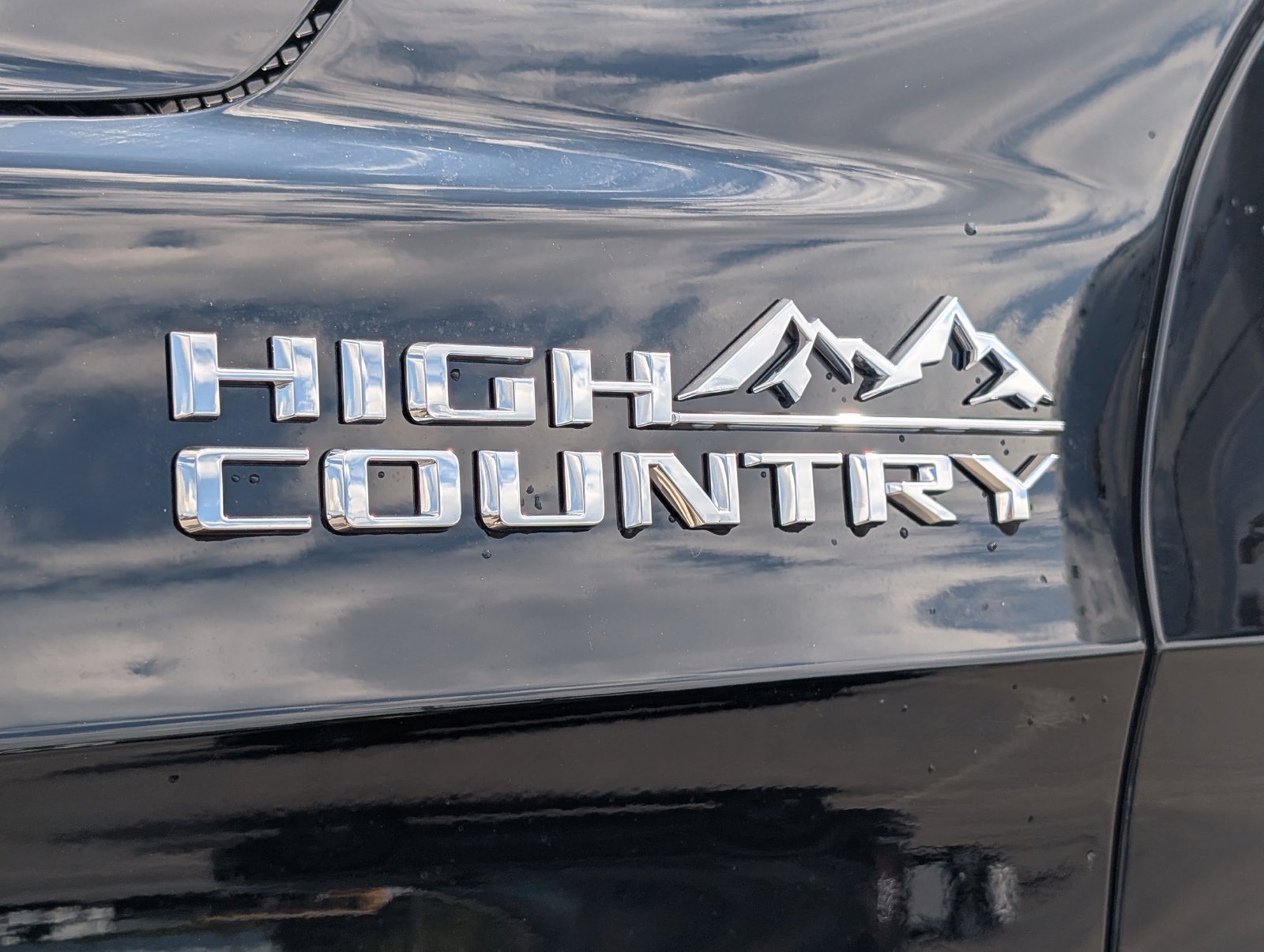 New 2027 Chevrolet Tahoe High Country AWD/4WD image 6