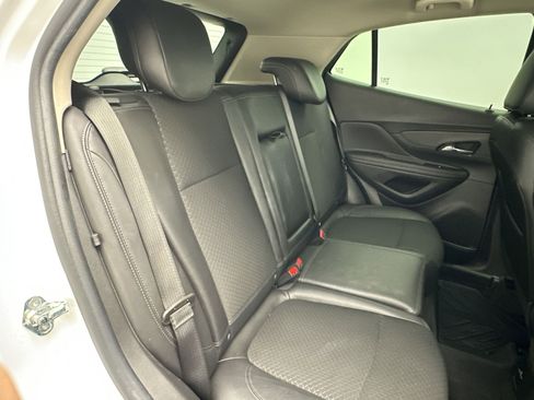 Certified 2022 Buick Encore Preferred w/ Safety Package image 27