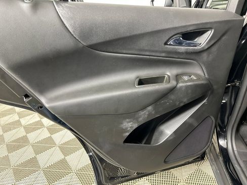 Used 2022 Chevrolet Equinox LT AWD/4WD image 16