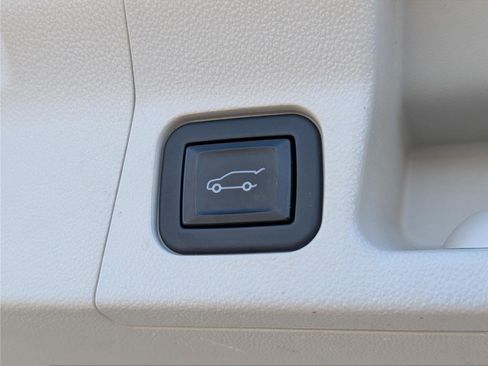 Used 2021 GMC Acadia Denali w/ Denali Ultimate Package image 15