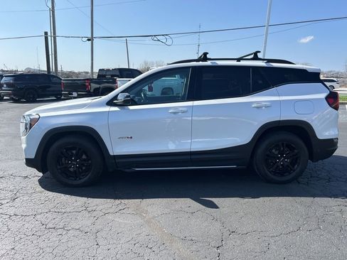 Used 2022 GMC Terrain AT4 w/ Infotainment Package II image 8