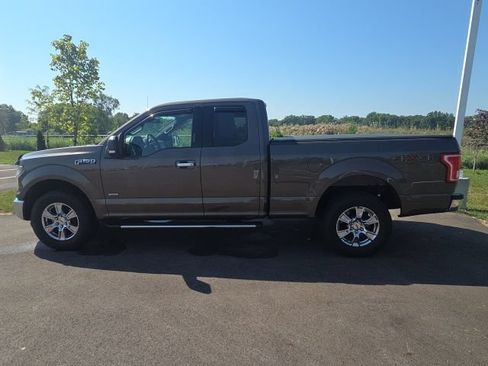 Used 2015 Ford F150 XLT w/ Equipment Group 301A Mid AWD/4WD image 12