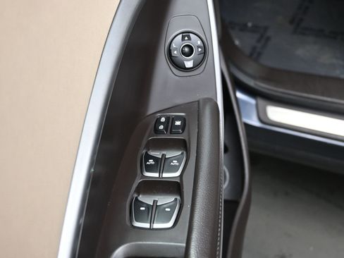 Used 2015 Hyundai Santa Fe Limited w/ Option Group 04 AWD/4WD image 11